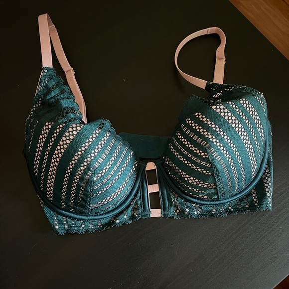 Victoria’ Secret bra - Picture 6 of 6